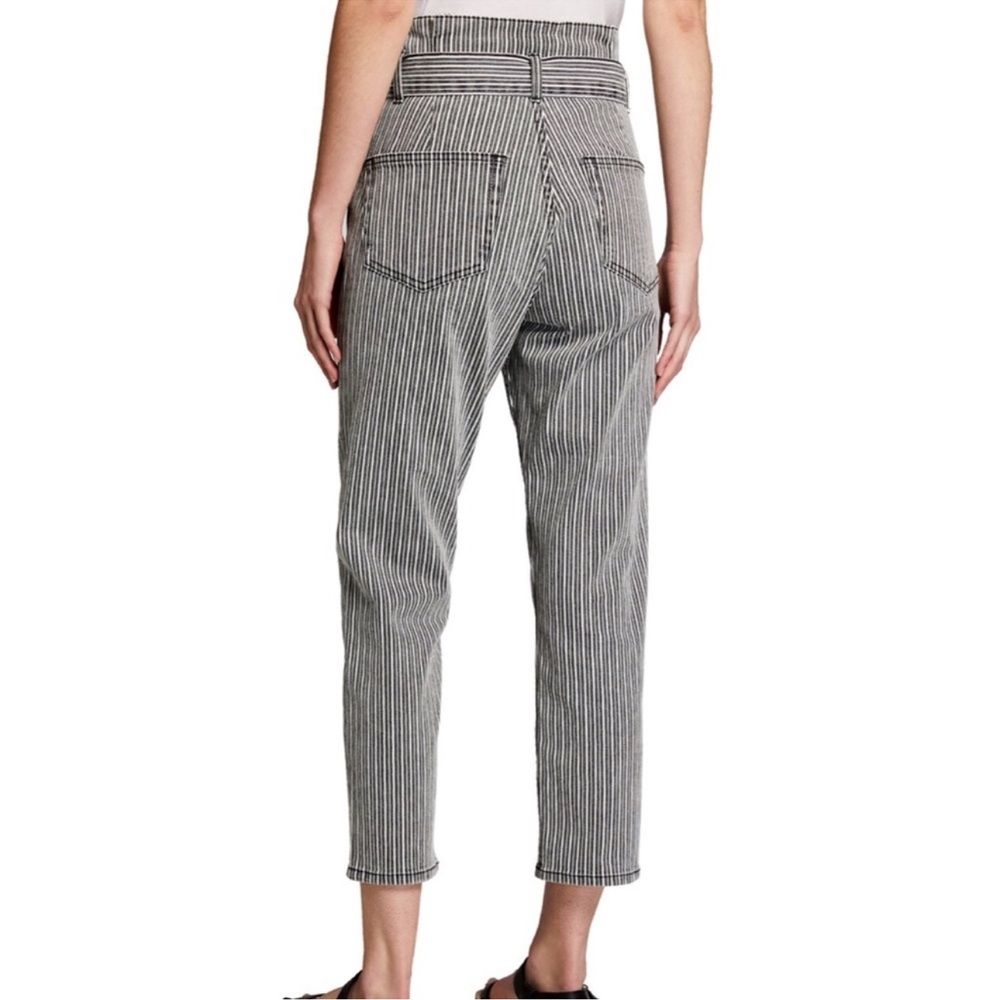 Frame Denim Pleated Pegged Jeans - Picture 2 of 12